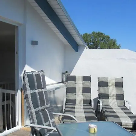 Lina Mit Fahrradverleih 아파트 *