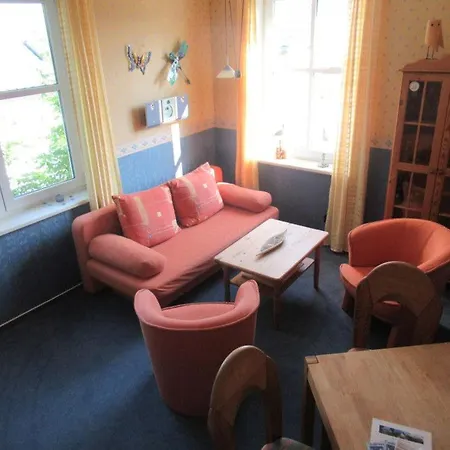 Lina Mit Fahrradverleih 치노비츠